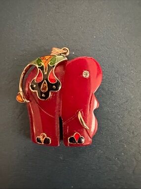 RARE Vintage Gem Stone Elephant Pendant